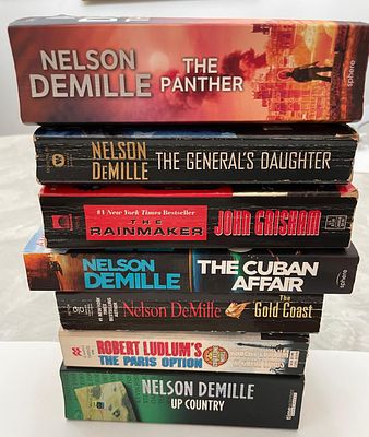 לאוהבי ספר. לוט ספרי קריאה, של מחברים שונים. כולם בכריכה רכה. במצב מצוין. לקט ראוי להצטייד בו 