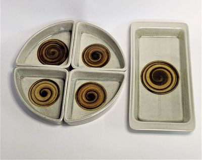 לוט - סט של "לפיד". ארבעה מגשוני הגשת תקרובת (משולשים) - 15X10 ס"מ + מגש נפרד, מלבני - 25X13 