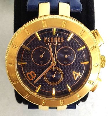 שעון "ורסאצ'ה" VERSACE VERSUS מקורי. באריזה המקורית. מרהיב ביופיו ובאלגנטיות המסחררת. לא היה 
