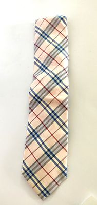 עניבה נאה אופנתית בותר של "ברברי" BURBERY במצב טוב מאוד.