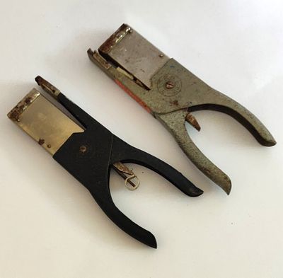 לוט ציוד משרדי. "שדכני" וינטג' ישנים נושנים, במצב טוב. משנות ה-50-60 של המאה הקודמת. תוצרת 