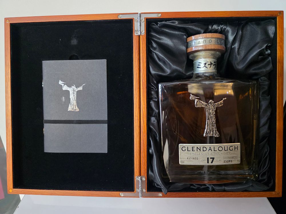 Glendalough 17 Years Mizunara Finish – Single Malt Irish Whiskey (700 מ"ל) 
Glendalough 17 