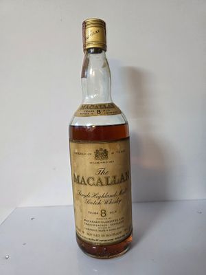 מקאלן - The Macallan 8 Years Old – Single Highland Malt Scotch Whisky 
תקופת ביקבוק: שנות ה־70 
