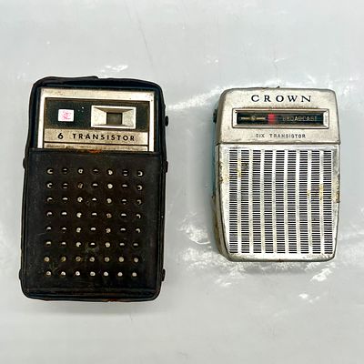 לוט 2 מכשירי רדיו . לא נבדק תקינות