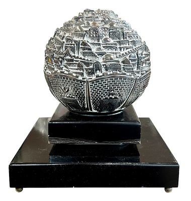 כדור ירושלים - פסל כדורי מפורט של העיר ירושלים בתלת ממד בחיפוי כסף 925 אלקטרופורמינג ומוצמד 