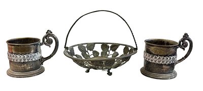 זוג מחזיקי כוסות וסלסלת פירות עשויים פליז בציפוי כסף תוצרת KUMMER וFRAGET - פולין האימפריה 