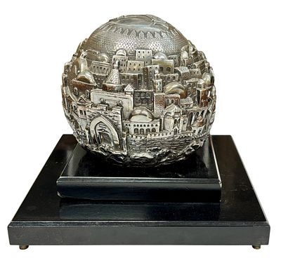 כדור ירושלים - פסל כדורי גדול ממדים ומפורט של העיר ירושלים בתלת ממד בחיפוי כסף 925 