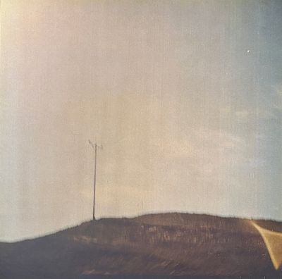 עילית אזולאי (נ.1972) - ללא כותרת, תצלום מעובד. חתום מאחור, מתוארך 2001 וממוספר 1/3. מידות 