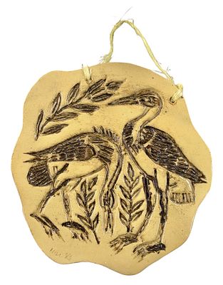 עגורים - פלאק קרמיקה בעבודת יד, חתום NILI ומתוארך 1983, 20x19 ס"מ