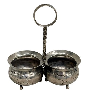 מלחייה כפולה עתיקה עשויה כסף 84 תוצרת האימפריה הרוסית. 10x8.5 ס"מ, משקל 62 גרם, חתומה