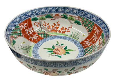 קערת פורצלן אימרי (Imari) יפנית עתיקה מצוירת ביד, תקופת מיג'יי מסוף המאה ה19 עד תחילת המאה ה20. 