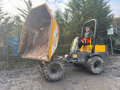 2018 MECALAC TA3S 3 TON SWIVEL SKIP DUMPER *PLUS VAT*. DS - 2018 MECALAC TA3S 3 TON SWIVEL SKIP 