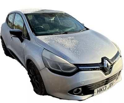 2013/13 REG RENAULT CLIO DYNAMIQUE M-NAV NRG TCE ECO SS 900CC PETROL SILVER HATCHBACK *NO VAT* 