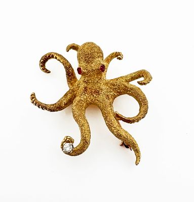 18k Diamond & Ruby Octopus Brooch. 18k yellow gold 
14.2g 
42.5mm