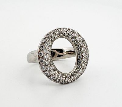 Elsa Peretti for Tiffany & Co Sevillana Ring. Platinum and diamond Sevillana ring, Tiffany &amp; 