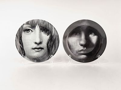 Fornasetti Tema e Variazioni Plates with Boxes. Fornasetti 'Tema e Variazioni' plates, no. 100 