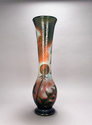Daum Freres Cameo Glass Vase. Daum Nancy Freres carved cameo glass vase, marked on base. 