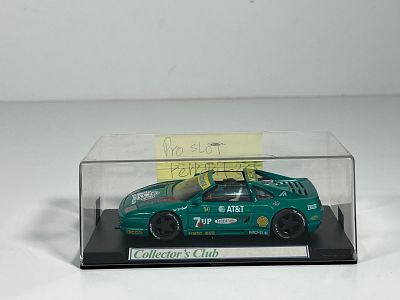 Pro Slot Ferrari Collector's Club Rosso Corsa Michelin 1/32 Slot Car. Condition: 
The slot cars 