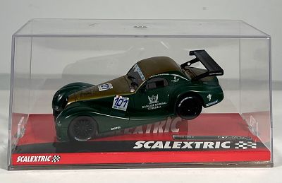 Scalextric Morgan Aero 8 #101 1/32 Slot Car, with original case. Weight: 8 oz. Condition: 
The 