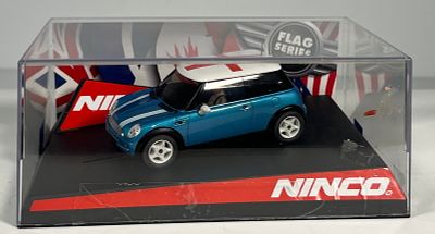 Ninco Mini Cooper 'England' Flag Series. Ninco Mini Cooper England 1/32 Slot Car. Reference 