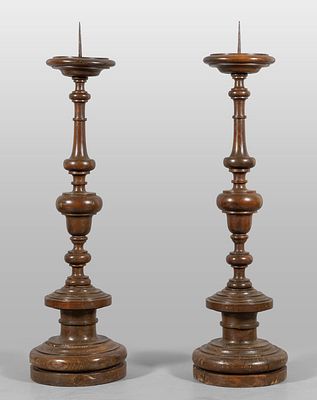 OGGETTISTICA - Coppia di torciere in legno tornito sec.XIX h.cm.160