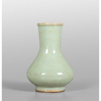 OGGETTISTICA - Vaso in porcellana Celadon Cina sec.XIX h.cm.11 5