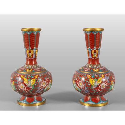 OGGETTISTICA - Coppia di vasi cloisonn&egrave; Cina sec.XX h.cm.23