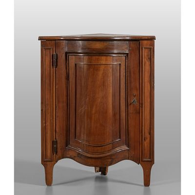 Commode Louis XIV en noyer &agrave; un volet, &Eacute;milie, XVIIIe si&egrave;cle80 x 50 cm, h. 100