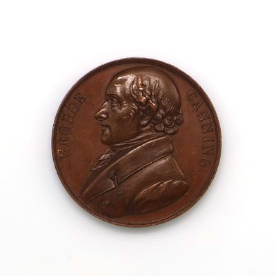 Medaglia in bronzo con ritratto di George Canning, MP (1770 - 1827) Diametro cm 4.3 Piccoli segni.