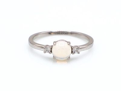 Anello in argento con opale e zirconi cubici - Anello in argento con opale e zirconi cubici GNUCE' 