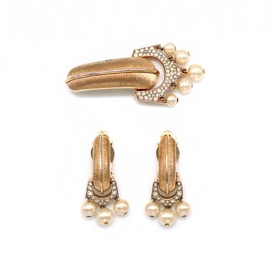 Rara Demi Parure Trifari - Rara Demi Parure Trifari Placcata in Trifanium dorato, spilla e 