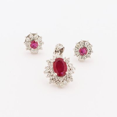 Demi-parure in platino con rubini e diamanti - Demi-parure in platino con rubini e diamanti Rubini 