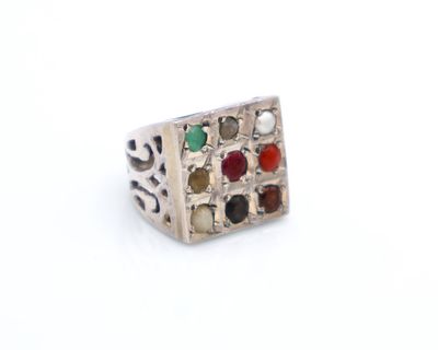 Anello Navratan in argento con pietre naturali Misura 14 gr 11,84 - Anello Navratan in argento con 