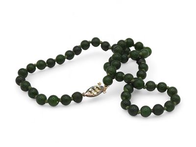 Collana in giada serpentina chiusura in argento Diametro perle 0.8 Lunghezza... - Collana in giada 