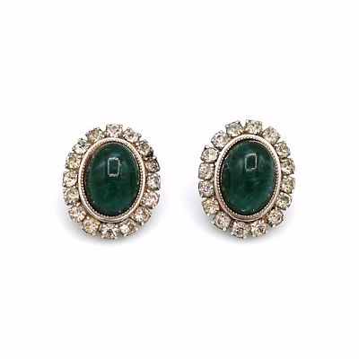Orecchini Christan Dior, 66 GermanyOvali in metallo argentato, cabochon verde e stass.Trattasi 
