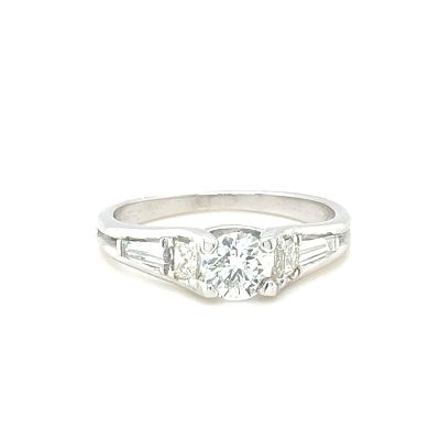 ANELLO IN ORO 3,13 GR CON DIAMANTI – DH-R620. ANELLO IN ORO BIANCO 14K 3.13 GR CON DIAMANTI PER 