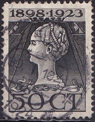 Netherlands 1923 Mi 130 A/USED. The item's condition is visible in the photographs (Scanned 