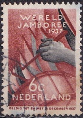 Netherlands 1937 Mi 302 A/USED. The item's condition is visible in the photographs (Scanned 