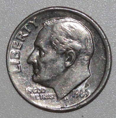 מטבע בערך 10 סנט מידיו הקדושות של הרבי מחב"ד. 
מטבע בערך נקוב של 1 דיים (10 סנט ארה"ב) שניתן 