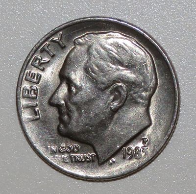 מטבע בערך 10 סנט מידיו הקדושות של הרבי מחב"ד. 
מטבע בערך נקוב של 1 דיים (10 סנט ארה"ב) שניתן 