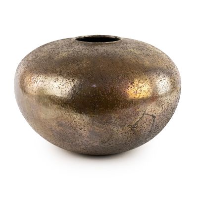 Raku Ceramic Art Pottery Bulbous Vase Signed. A raku ceramic art pottery vase having a bulbous 