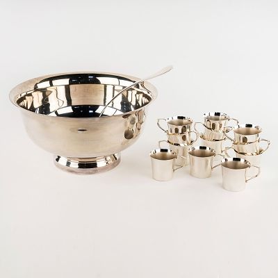 Wallace 22514 Silverplate 14-Piece Punch Bowl Set. A 14-piece Wallace 22514 silverplate punch 