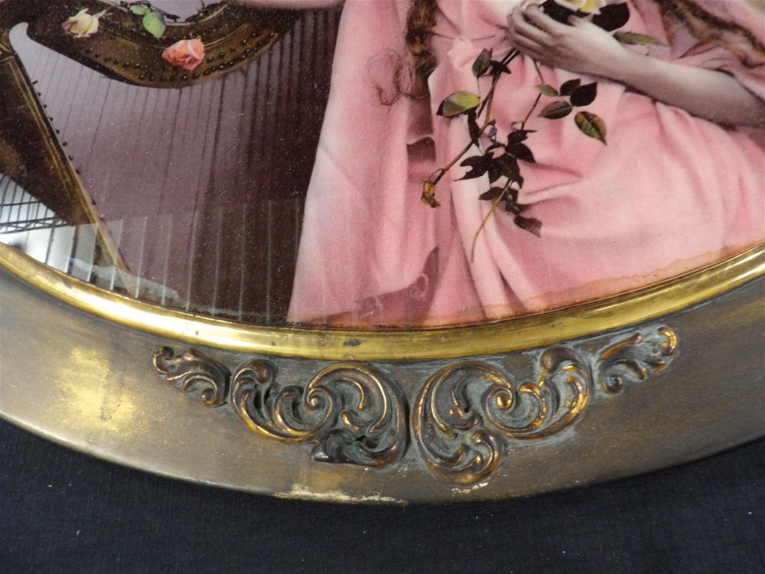 Lot 41 Antique Oval Ornate Wall Hanging Frame w/ Female, Floral and