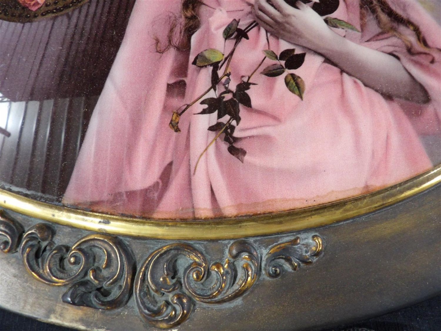 Lot 41 Antique Oval Ornate Wall Hanging Frame w/ Female, Floral and