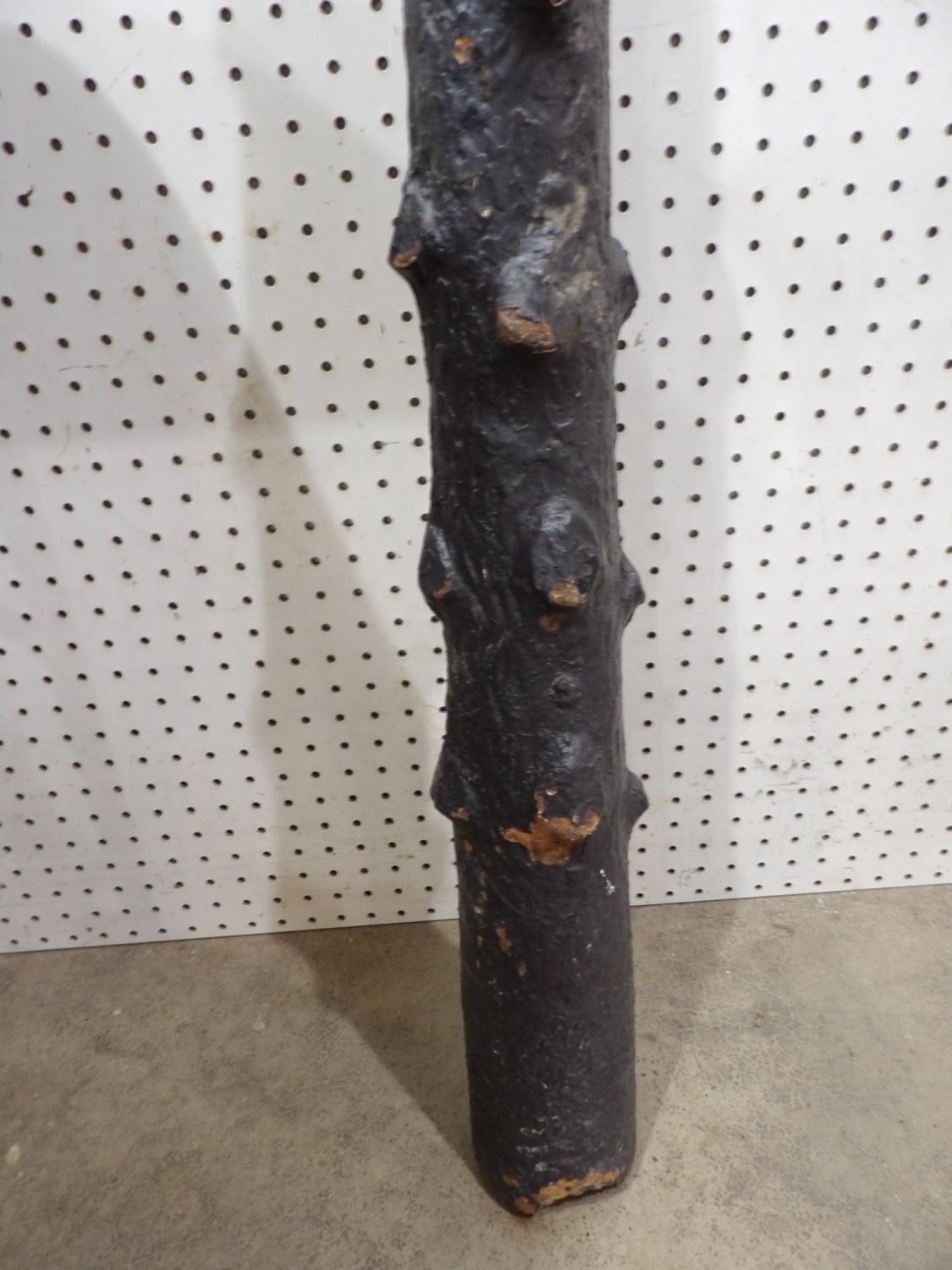 Lot 83 Antique Cast Iron Tree Stump Hitching Post Atlee Raber Auctions