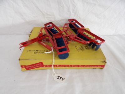 VINTAGE TRU SCALE 28 DISK HARROW. 1-16 SCALE MINT CONDITION BOX IS A BIT ROUGH