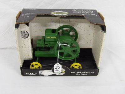 JD WATERLOO BOY ENGINE. HIT N MISS 1-8 SCALE W BOX