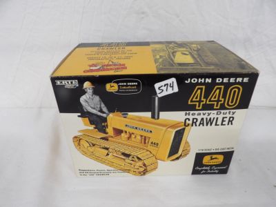 JD 440 HEAVY DUTY CRAWLER. 1-16 SCALE W BOX