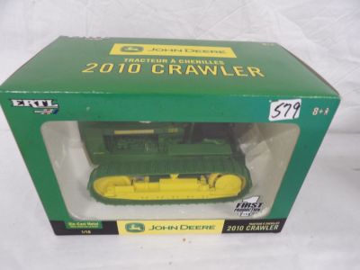 JD 2010 CRAWLER. 1-16 SCALE W BOX