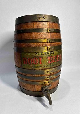Stearns Root Beer barrel dispenser. Nice oak barrel With original painted graphics and in great 
